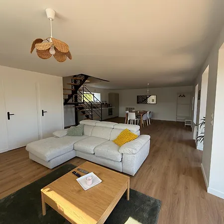 Grange Au Coeur Du Parc Des Volcans D'auvergne