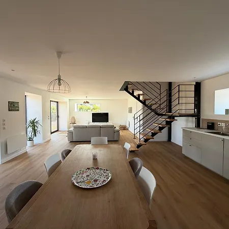 Grange Au Coeur Du Parc Des Volcans D'auvergne Casa de Férias *